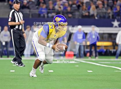 Thumbnail 3 in Decatur vs. La Vega (UIL 4A Division 1 Semifinal) photogallery.