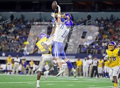 Thumbnail 3 in Decatur vs. La Vega (UIL 4A Division 1 Semifinal) photogallery.