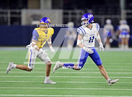 Thumbnail 2 in Decatur vs. La Vega (UIL 4A Division 1 Semifinal) photogallery.