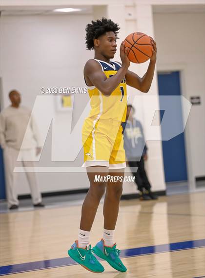 Thumbnail 3 in Eagle's Landing Christian Academy vs Hampton (MLK Luella HoopKlub Showcase) photogallery.