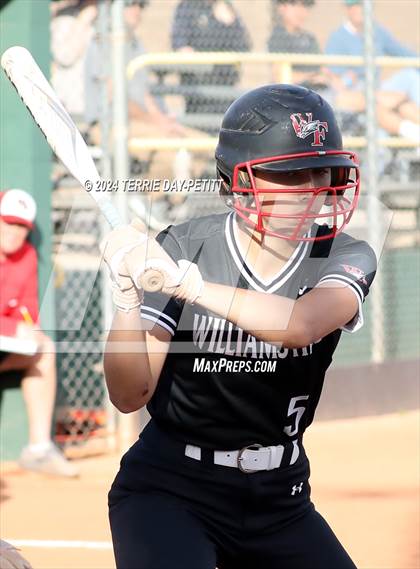 Thumbnail 3 in Williams Field @ Horizon photogallery.