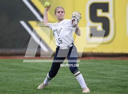 Thumbnail 2 in Teays Valley @ Watkins Memorial photogallery.