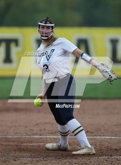 Thumbnail 3 in Teays Valley @ Watkins Memorial photogallery.