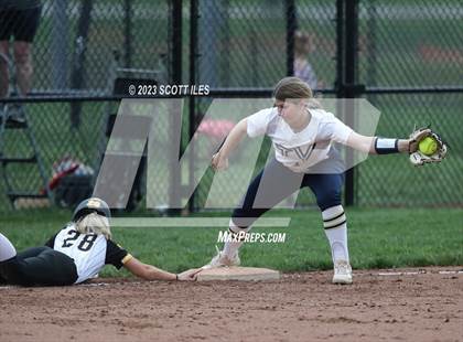 Thumbnail 1 in Teays Valley @ Watkins Memorial photogallery.