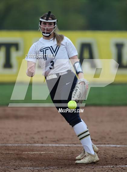 Thumbnail 1 in Teays Valley @ Watkins Memorial photogallery.