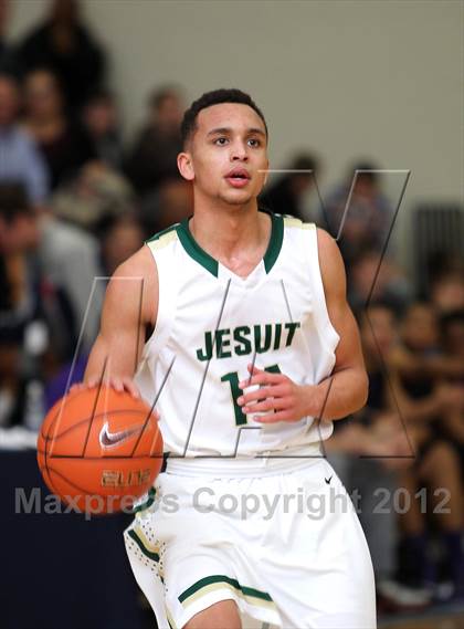 Thumbnail 2 in Jesuit vs Gonzaga (Les Schwab Invitational) photogallery.