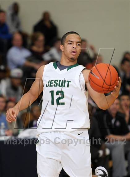 Thumbnail 1 in Jesuit vs Gonzaga (Les Schwab Invitational) photogallery.