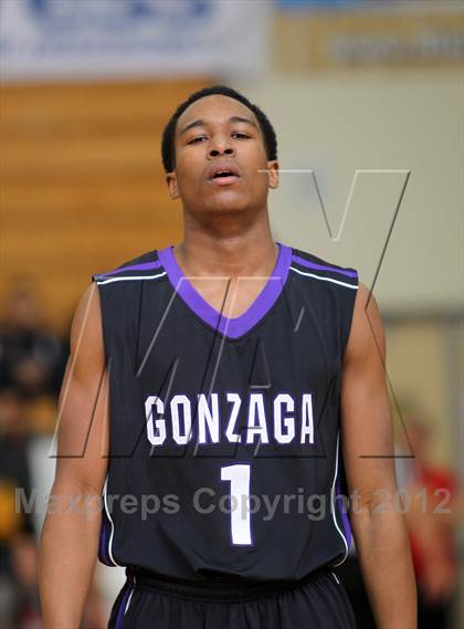 Thumbnail 2 in Jesuit vs Gonzaga (Les Schwab Invitational) photogallery.