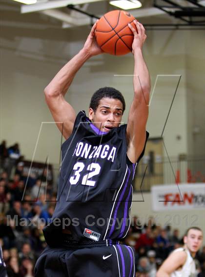 Thumbnail 3 in Jesuit vs Gonzaga (Les Schwab Invitational) photogallery.