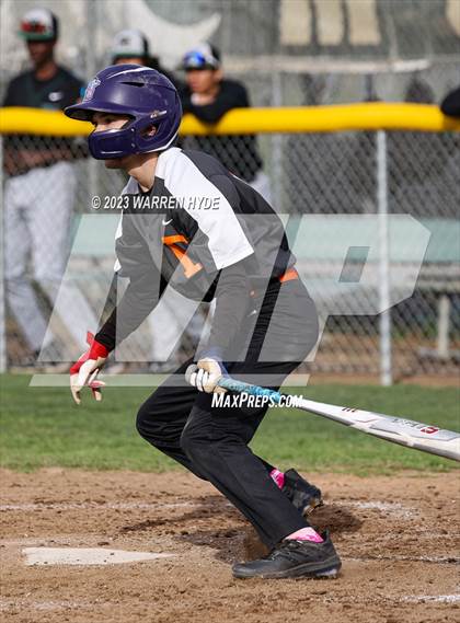 Thumbnail 3 in Foothill @ Monterey Trail photogallery.