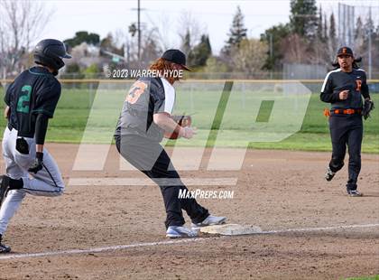 Thumbnail 2 in Foothill @ Monterey Trail photogallery.