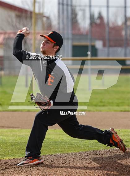 Thumbnail 1 in Foothill @ Monterey Trail photogallery.