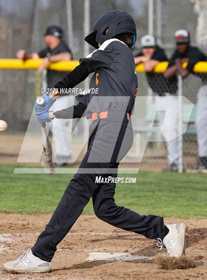Thumbnail 1 in Foothill @ Monterey Trail photogallery.