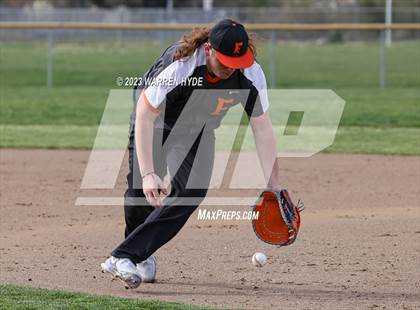 Thumbnail 1 in Foothill @ Monterey Trail photogallery.