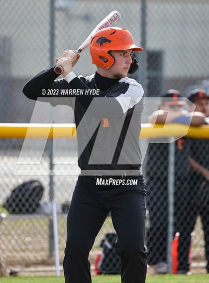 Thumbnail 3 in Foothill @ Monterey Trail photogallery.