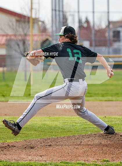 Thumbnail 1 in Foothill @ Monterey Trail photogallery.