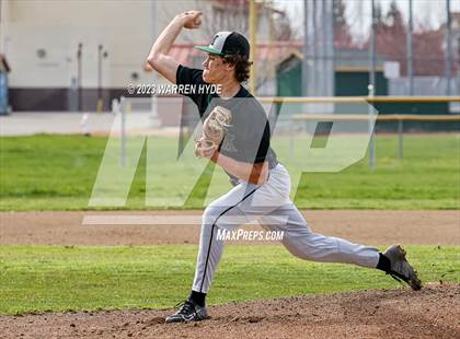 Thumbnail 2 in Foothill @ Monterey Trail photogallery.