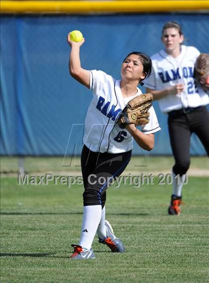 Thumbnail 3 in Rancho Bernardo @ Ramona photogallery.