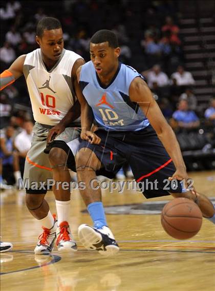 Thumbnail 2 in Jordan Brand Classic (East vs. West) photogallery.