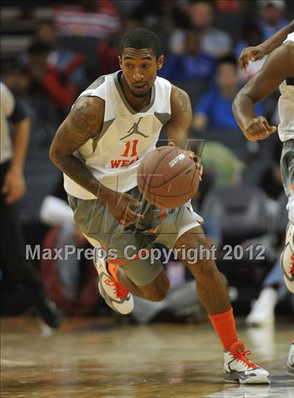 Thumbnail 2 in Jordan Brand Classic (East vs. West) photogallery.