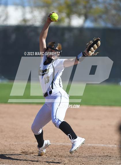 Thumbnail 1 in Sunny Hills @ Foothill photogallery.