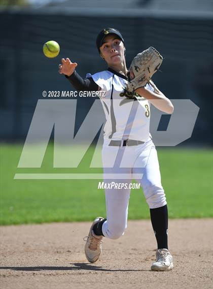 Thumbnail 3 in Sunny Hills @ Foothill photogallery.