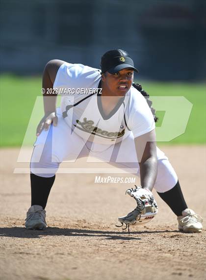 Thumbnail 1 in Sunny Hills @ Foothill photogallery.