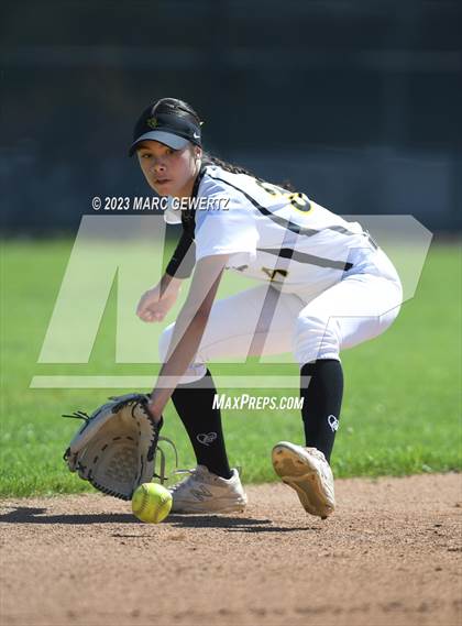 Thumbnail 1 in Sunny Hills @ Foothill photogallery.