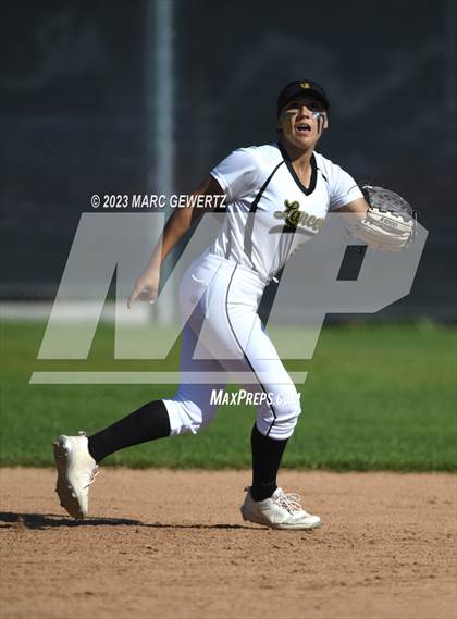 Thumbnail 2 in Sunny Hills @ Foothill photogallery.