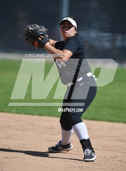 Thumbnail 3 in Sunny Hills @ Foothill photogallery.