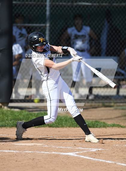 Thumbnail 1 in Sunny Hills @ Foothill photogallery.