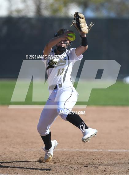 Thumbnail 1 in Sunny Hills @ Foothill photogallery.