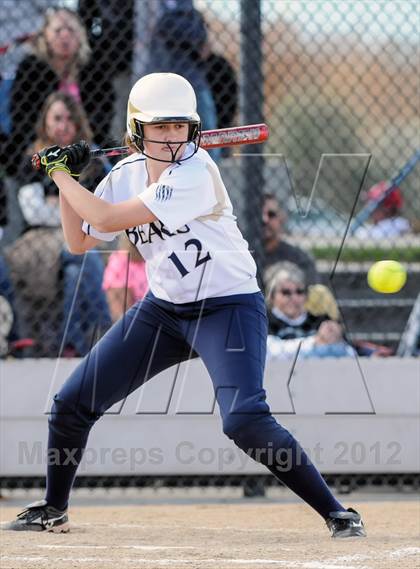 Thumbnail 3 in Niwot vs. Palmer Ridge (CHSAA 4A Playoffs) photogallery.