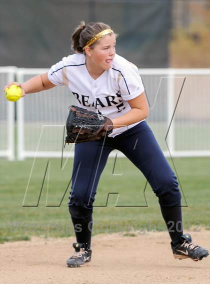 Thumbnail 1 in Niwot vs. Palmer Ridge (CHSAA 4A Playoffs) photogallery.
