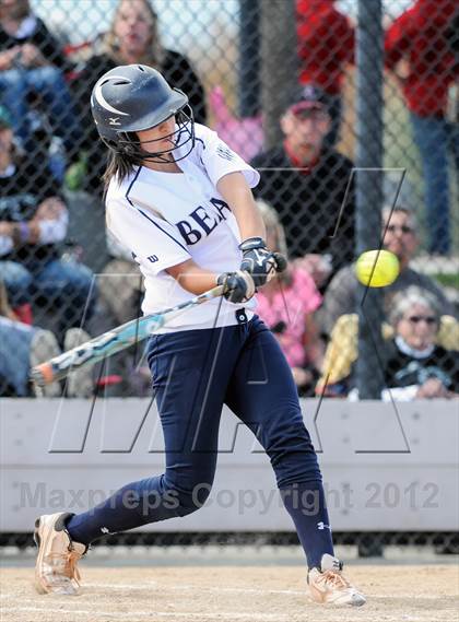 Thumbnail 1 in Niwot vs. Palmer Ridge (CHSAA 4A Playoffs) photogallery.