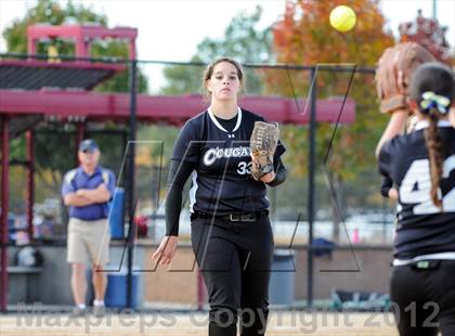 Thumbnail 2 in Niwot vs. Palmer Ridge (CHSAA 4A Playoffs) photogallery.