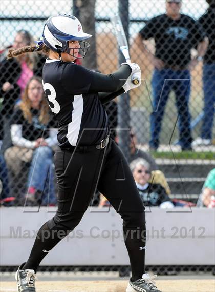 Thumbnail 3 in Niwot vs. Palmer Ridge (CHSAA 4A Playoffs) photogallery.