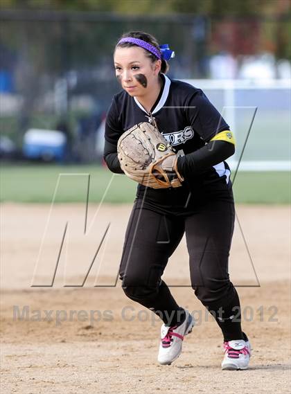 Thumbnail 3 in Niwot vs. Palmer Ridge (CHSAA 4A Playoffs) photogallery.