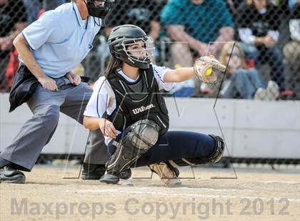 Thumbnail 2 in Niwot vs. Palmer Ridge (CHSAA 4A Playoffs) photogallery.