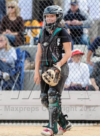 Thumbnail 2 in Niwot vs. Palmer Ridge (CHSAA 4A Playoffs) photogallery.