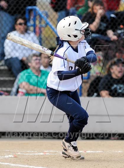 Thumbnail 3 in Niwot vs. Palmer Ridge (CHSAA 4A Playoffs) photogallery.