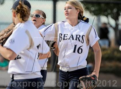 Thumbnail 2 in Niwot vs. Palmer Ridge (CHSAA 4A Playoffs) photogallery.