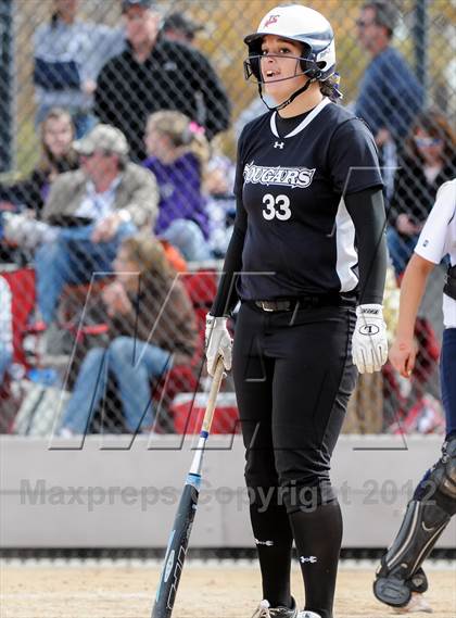 Thumbnail 2 in Niwot vs. Palmer Ridge (CHSAA 4A Playoffs) photogallery.