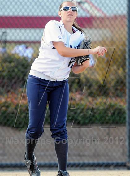 Thumbnail 1 in Niwot vs. Palmer Ridge (CHSAA 4A Playoffs) photogallery.