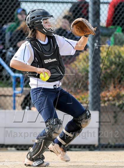 Thumbnail 3 in Niwot vs. Palmer Ridge (CHSAA 4A Playoffs) photogallery.