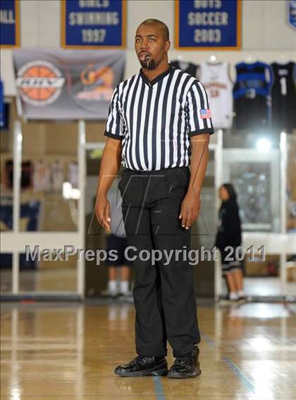 Thumbnail 1 in Palm Desert @ Cathedral City (MaxPreps Holiday Classic) photogallery.