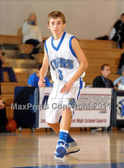 Thumbnail 2 in Palm Desert @ Cathedral City (MaxPreps Holiday Classic) photogallery.