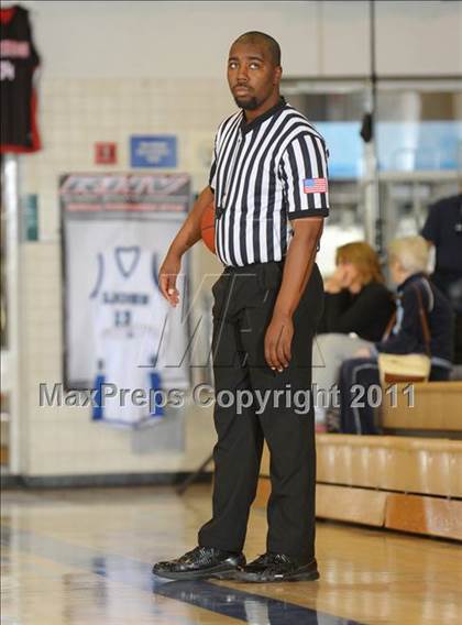 Thumbnail 2 in Palm Desert @ Cathedral City (MaxPreps Holiday Classic) photogallery.