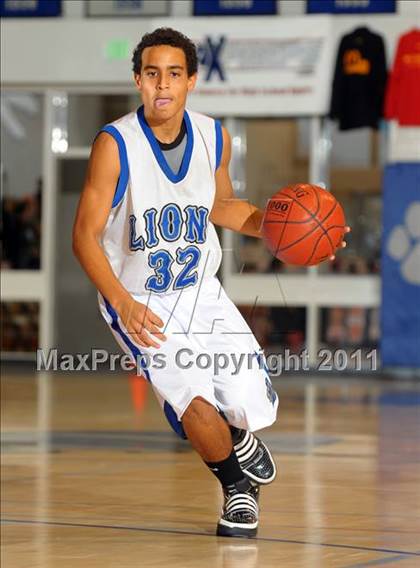 Thumbnail 3 in Palm Desert @ Cathedral City (MaxPreps Holiday Classic) photogallery.