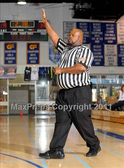 Thumbnail 3 in Palm Desert @ Cathedral City (MaxPreps Holiday Classic) photogallery.